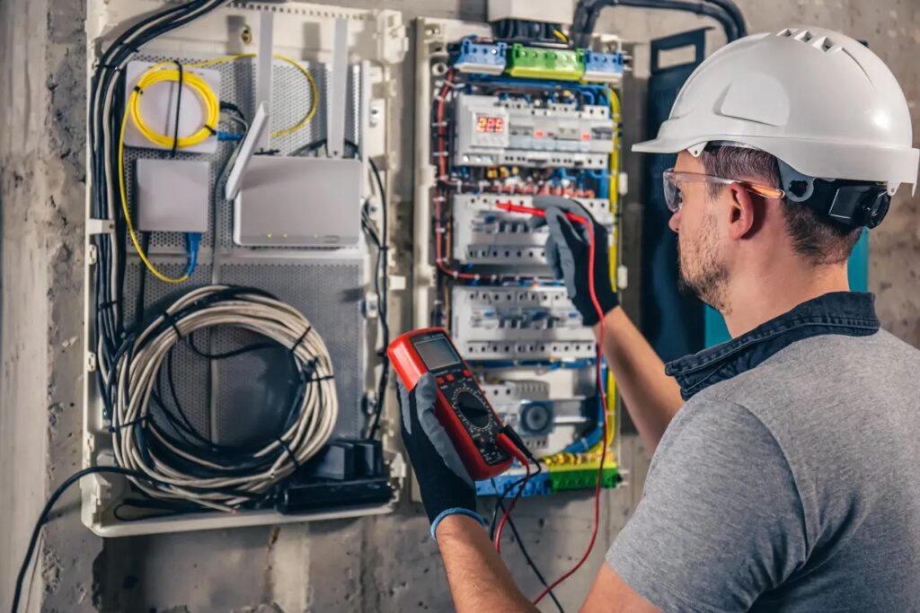 Electrical Troubleshooting: What a Handyman Checks First