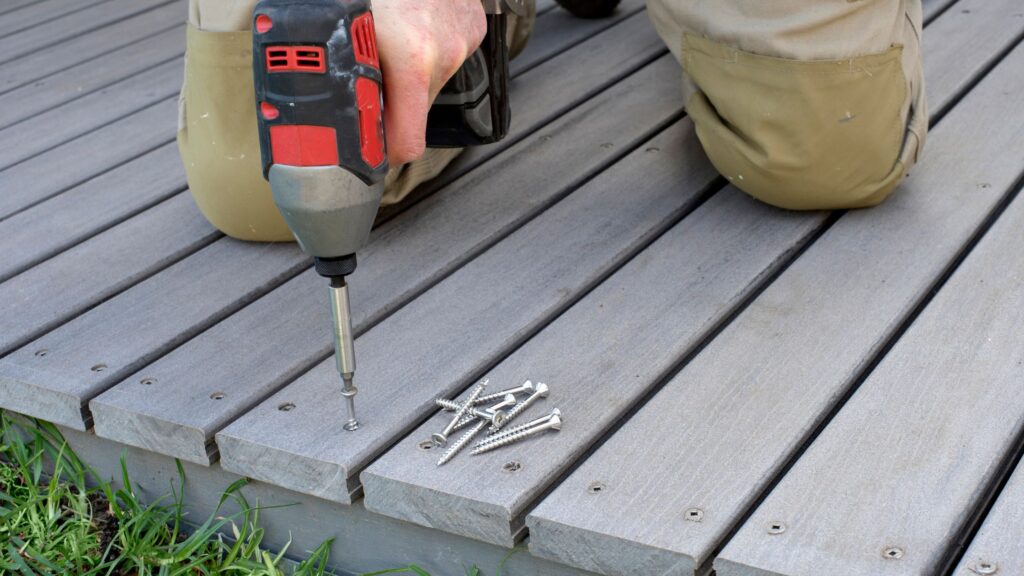 How to Reduce Deck Repair Cost Without Cutting Corners